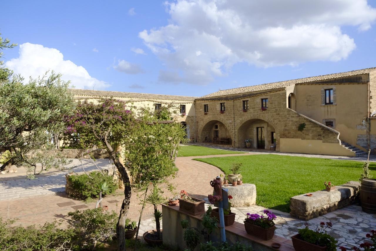 Baglio San Vincenzo Hotel Менфи Екстериор снимка