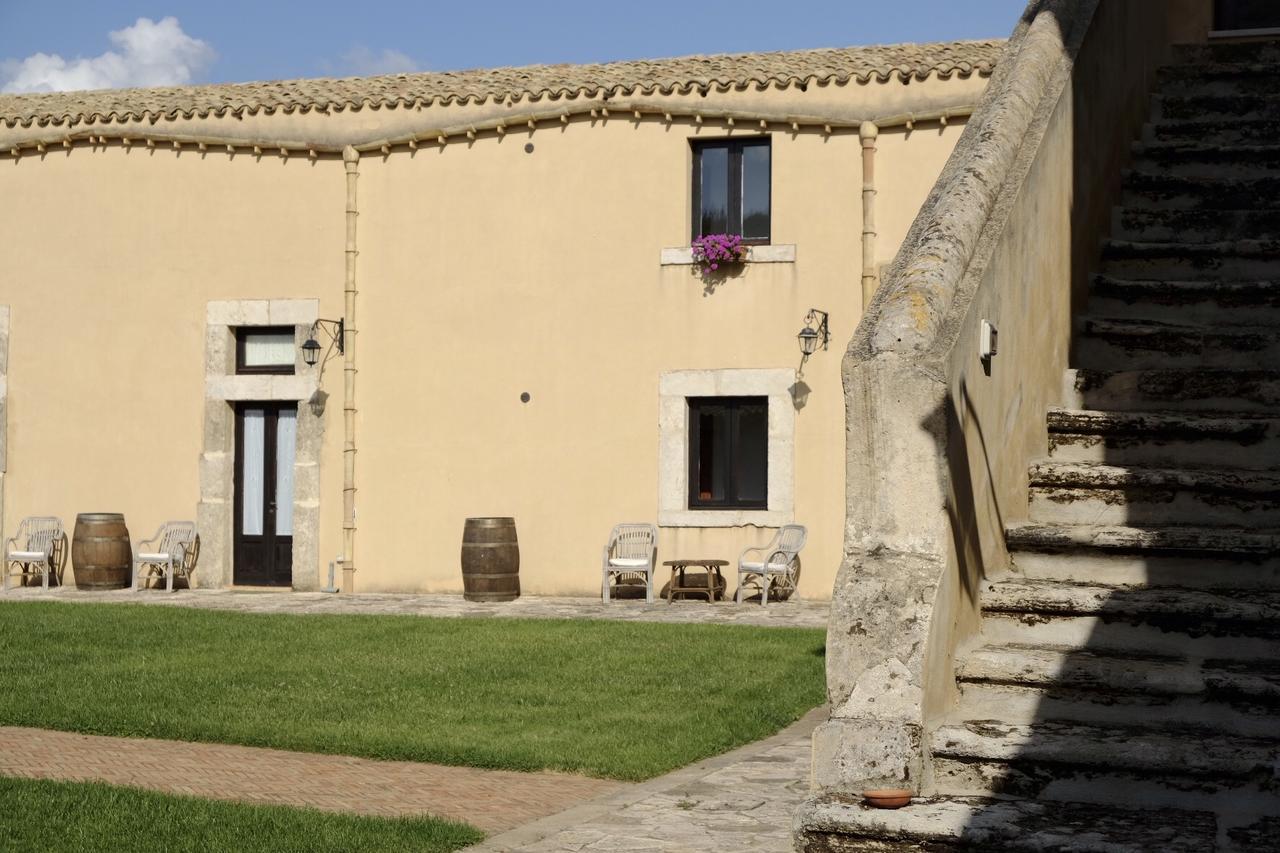 Baglio San Vincenzo Hotel Менфи Екстериор снимка
