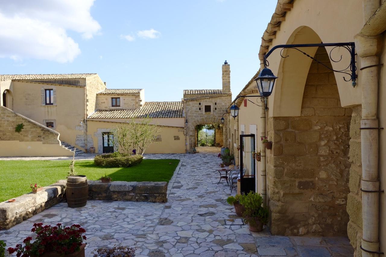 Baglio San Vincenzo Hotel Менфи Екстериор снимка